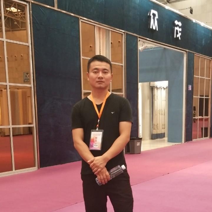 余方勇！窗帘墙布订制