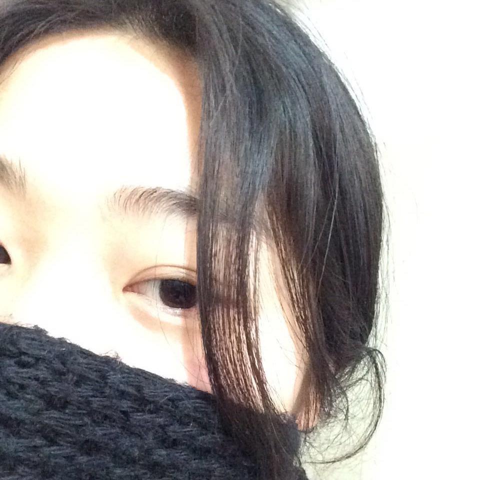 迷    °