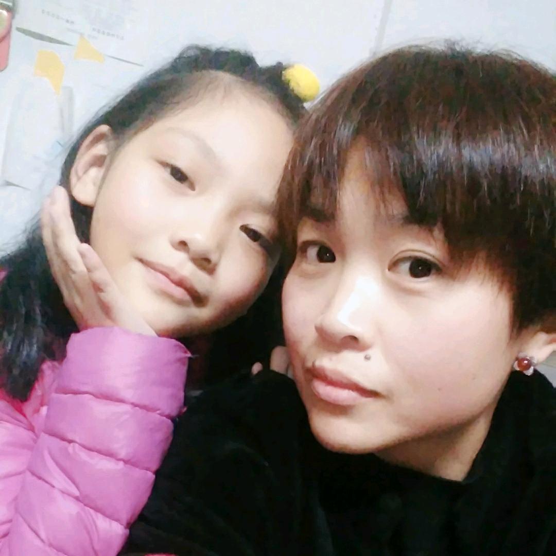 璐璐杰春纺织