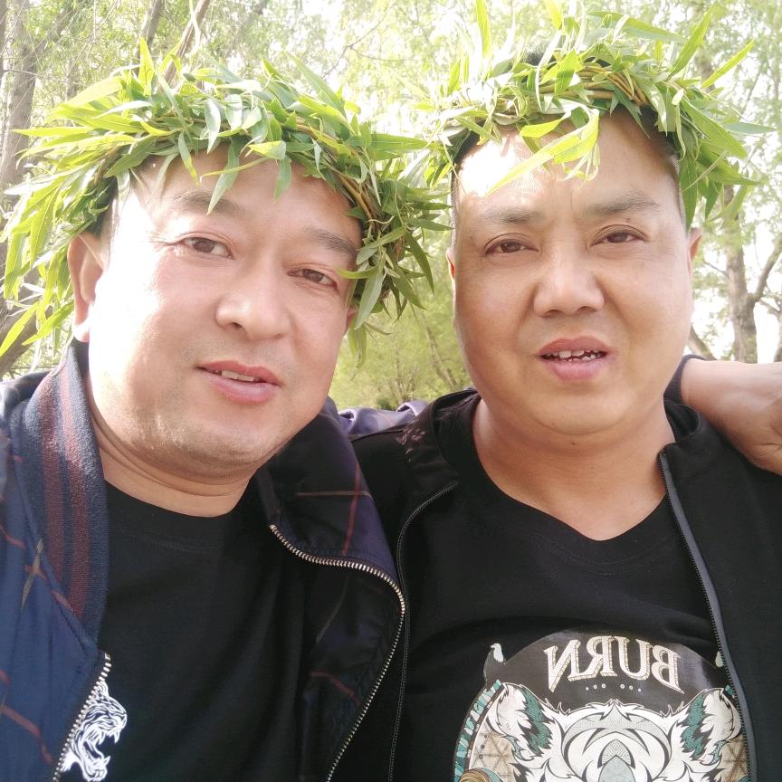 喜洋洋，鲜花.空调蓬