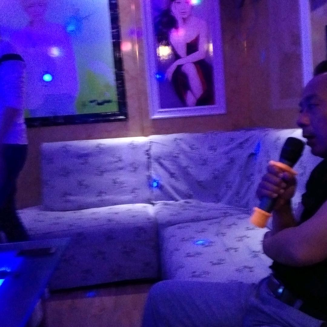 月色兰兰