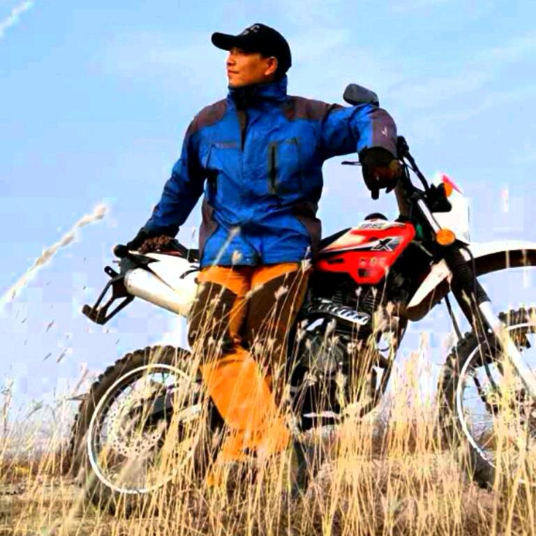 拍人像的仲老师