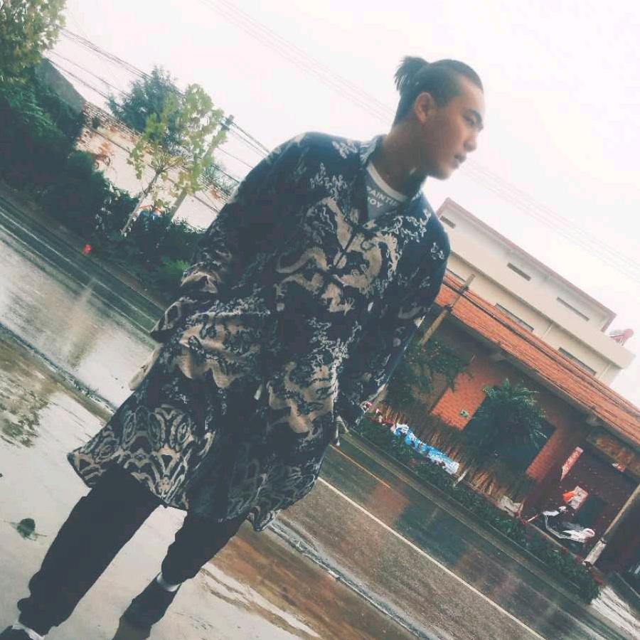 孤巷一人