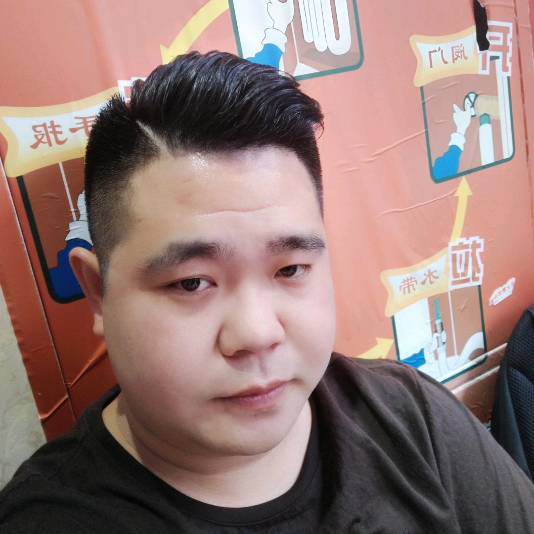 博尚健身器材 李杰