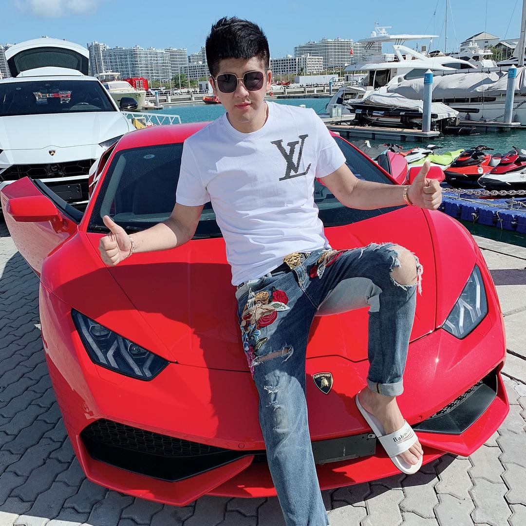 乐乐先生👑巴巴滴