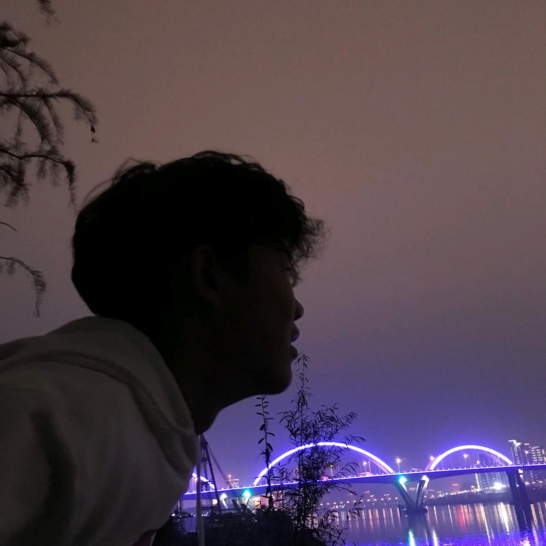 太阳男神(麻卡巴卡棋牌室)