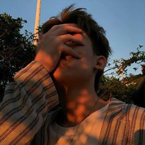 Leo-