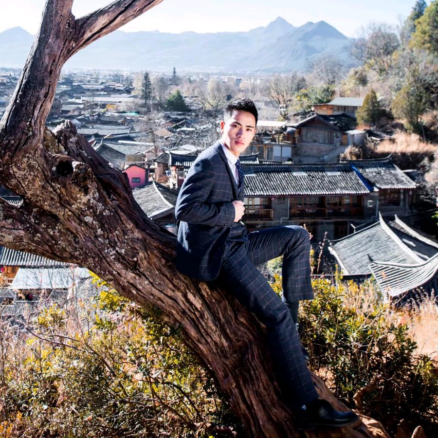 🤔差点长成帅哥～