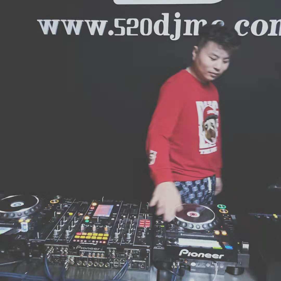 Dj小春哥（520djmc）