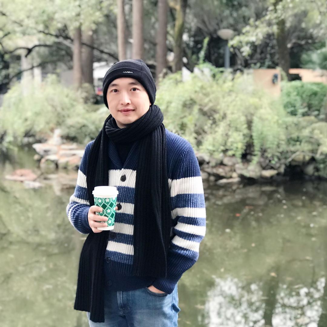 不会游泳的小胖鱼