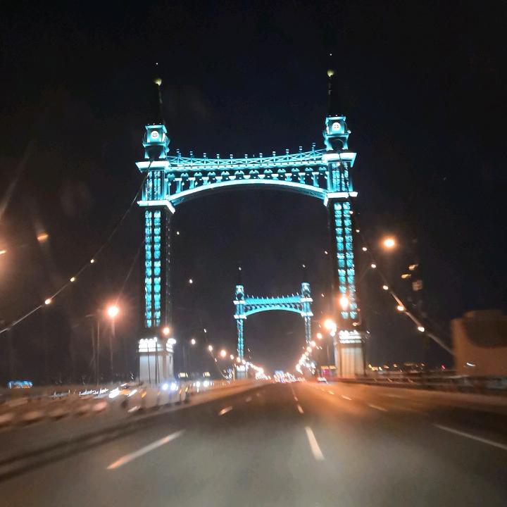 谁来拯救
