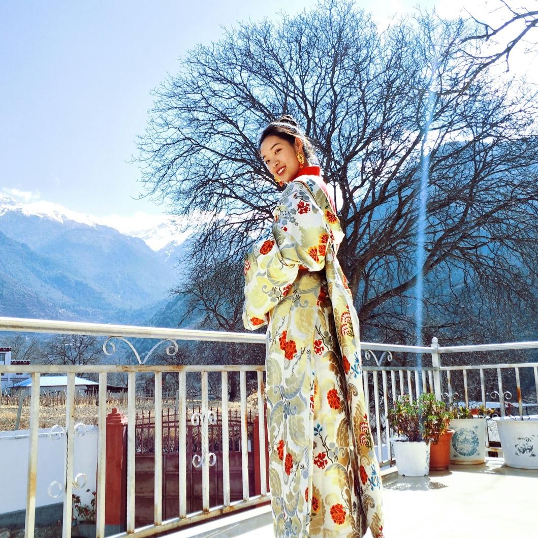 立小青