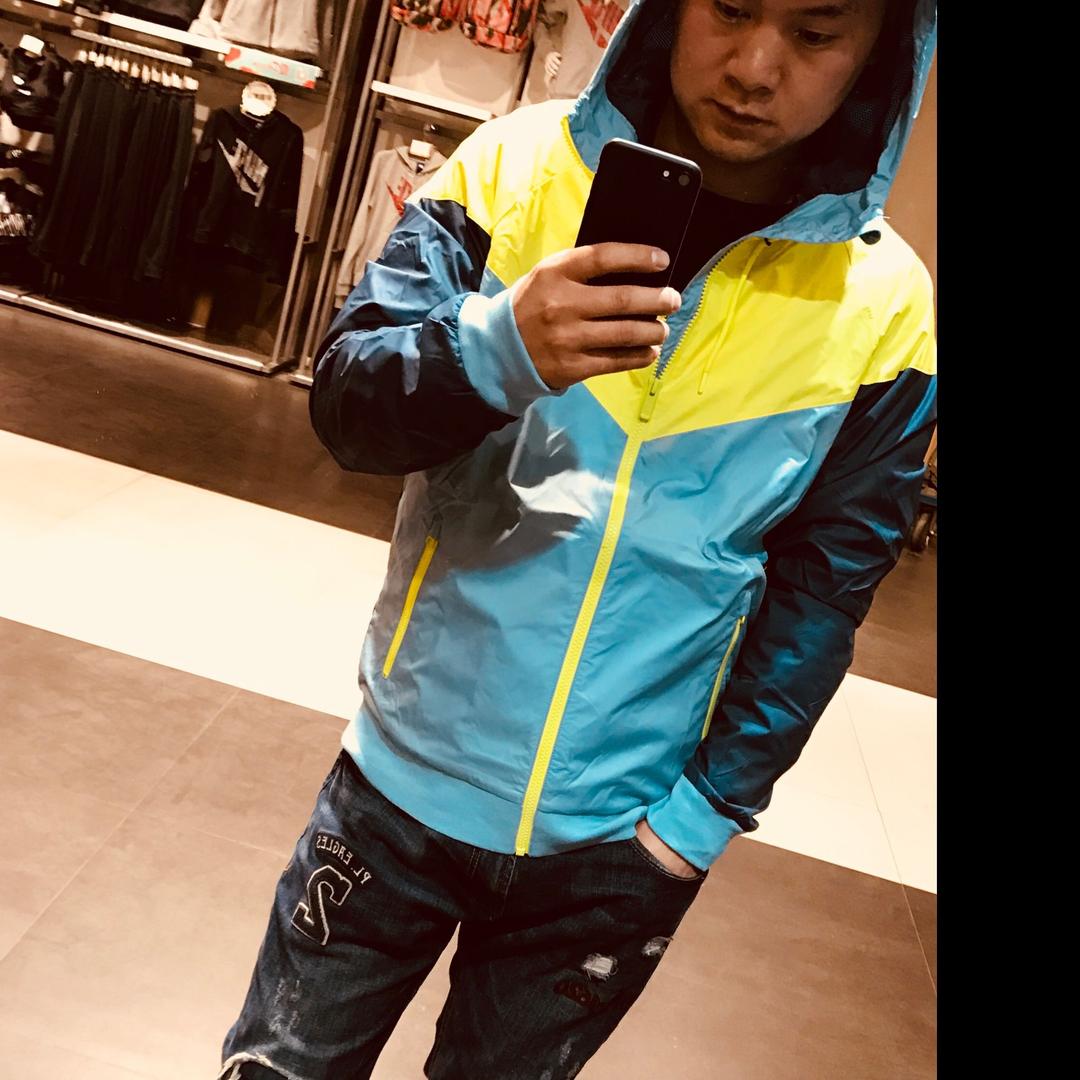 光头大叔