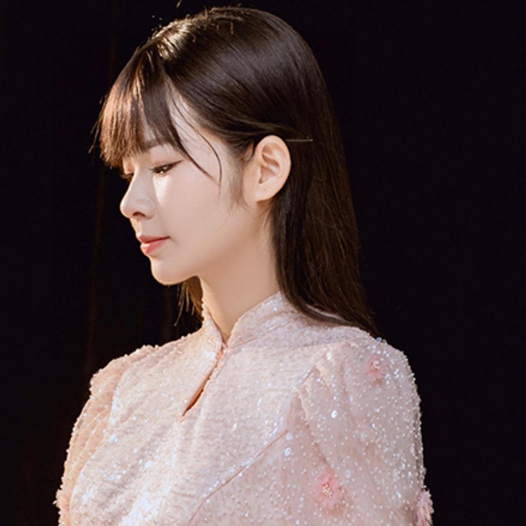 00后雕刻珠宝