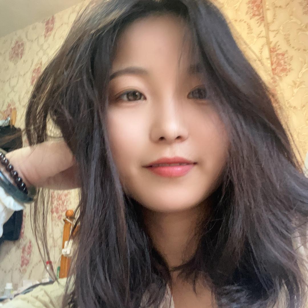 霞姐爱吃糖