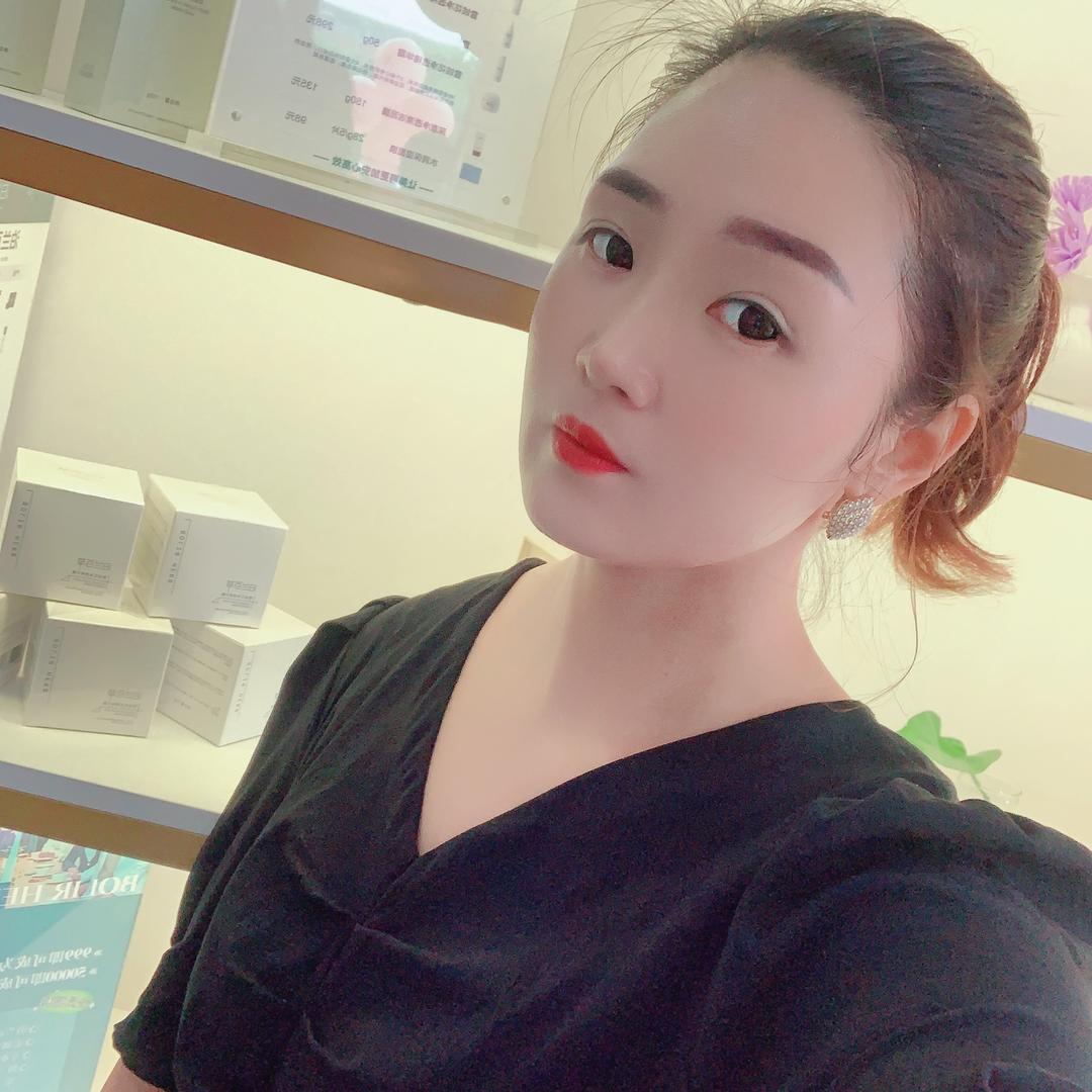 亚歌护肤品小店