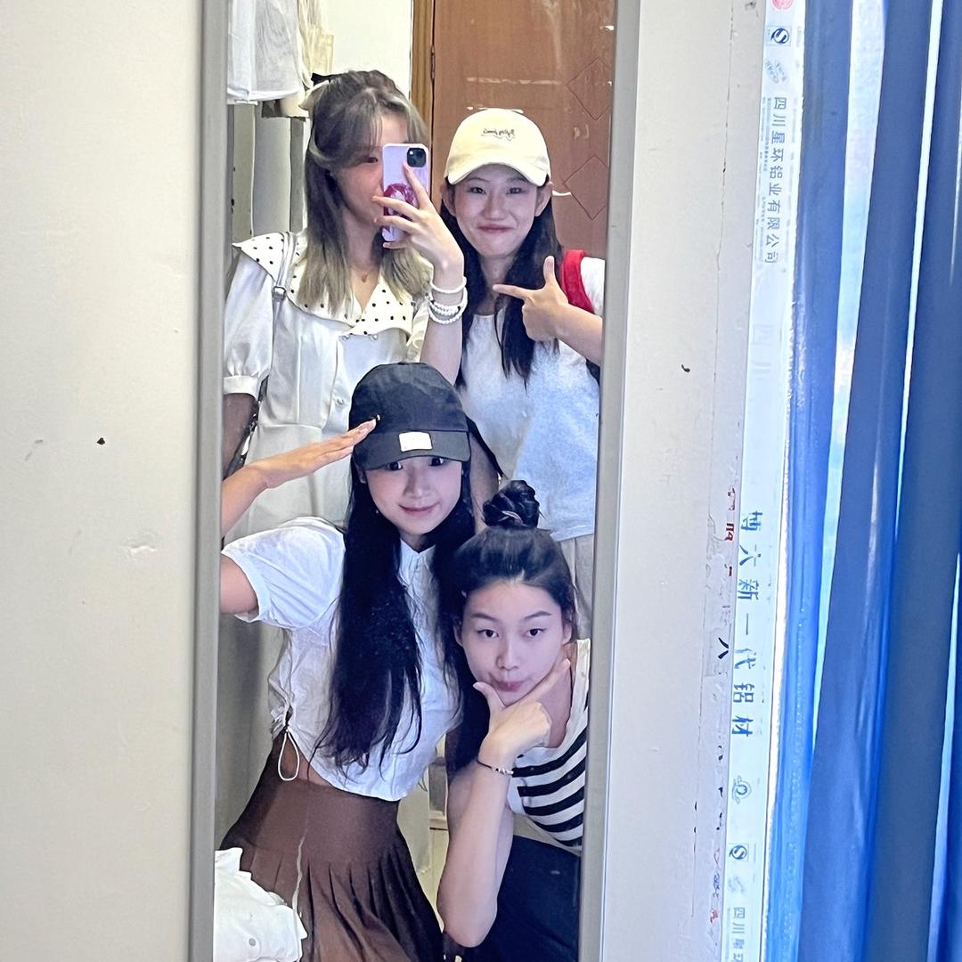 高校女与搞笑女