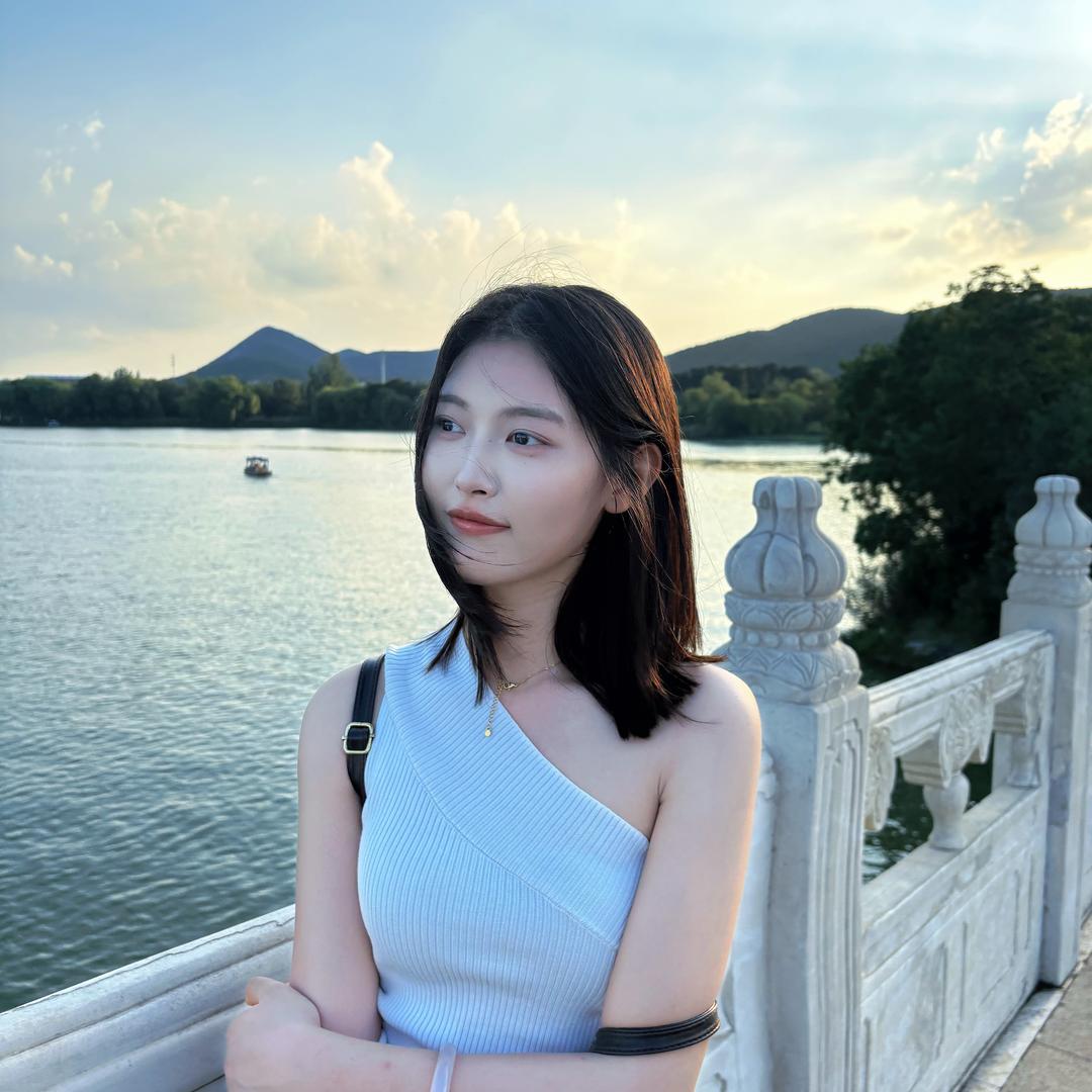 欣欣会飞