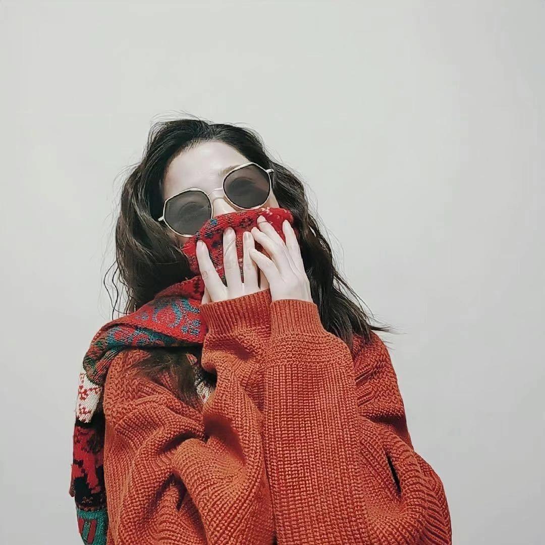 ·暖 栀゛  ͜✿