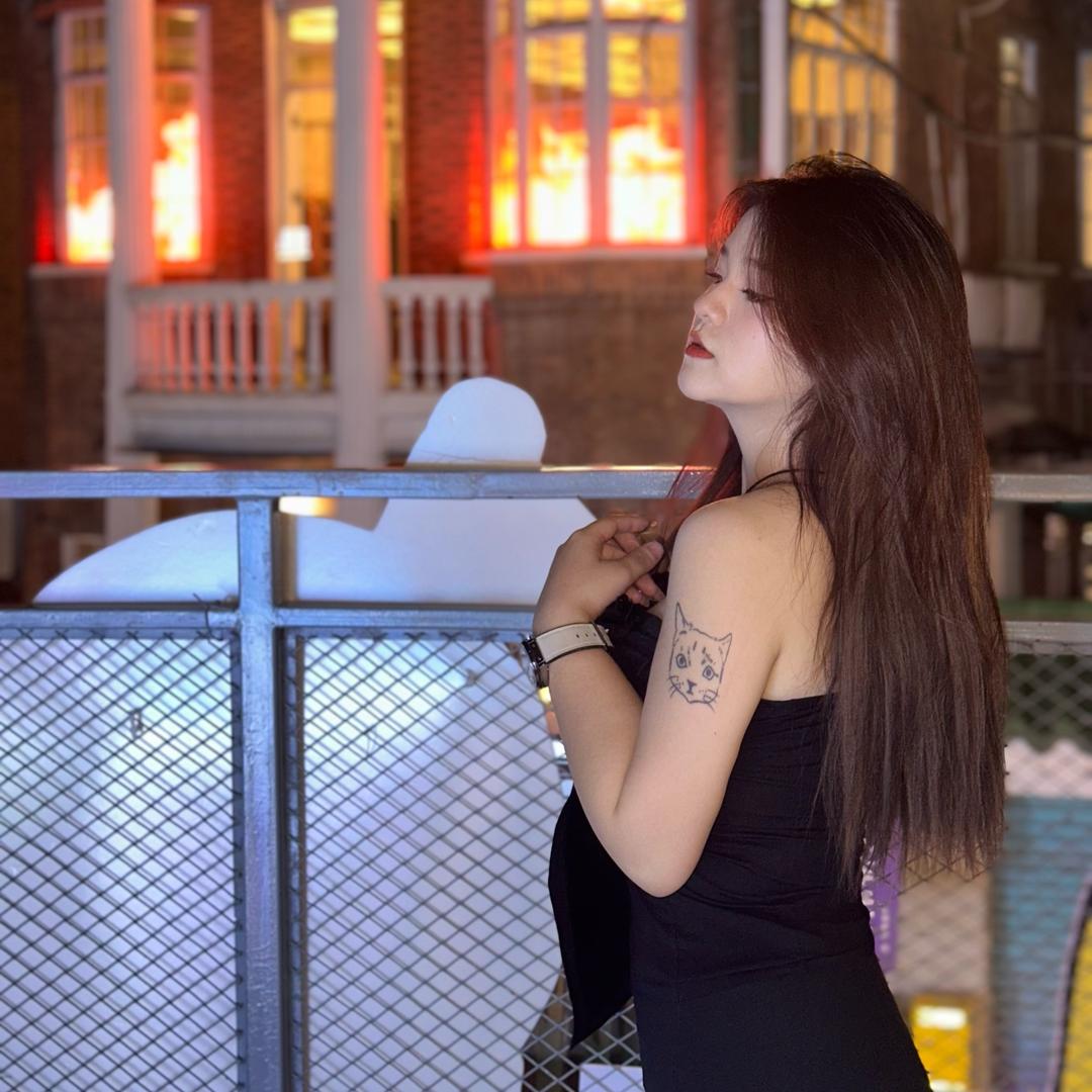 w琦～