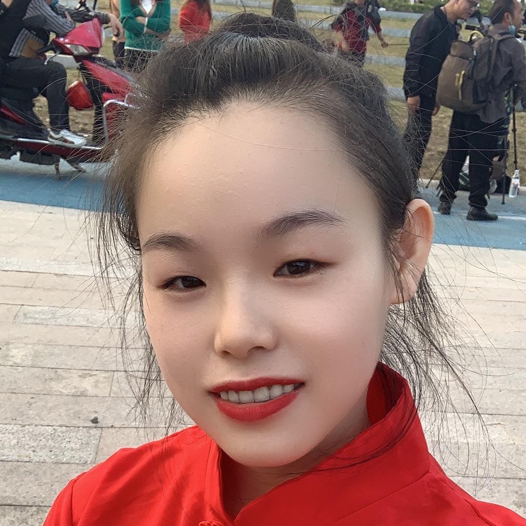 月月丫头