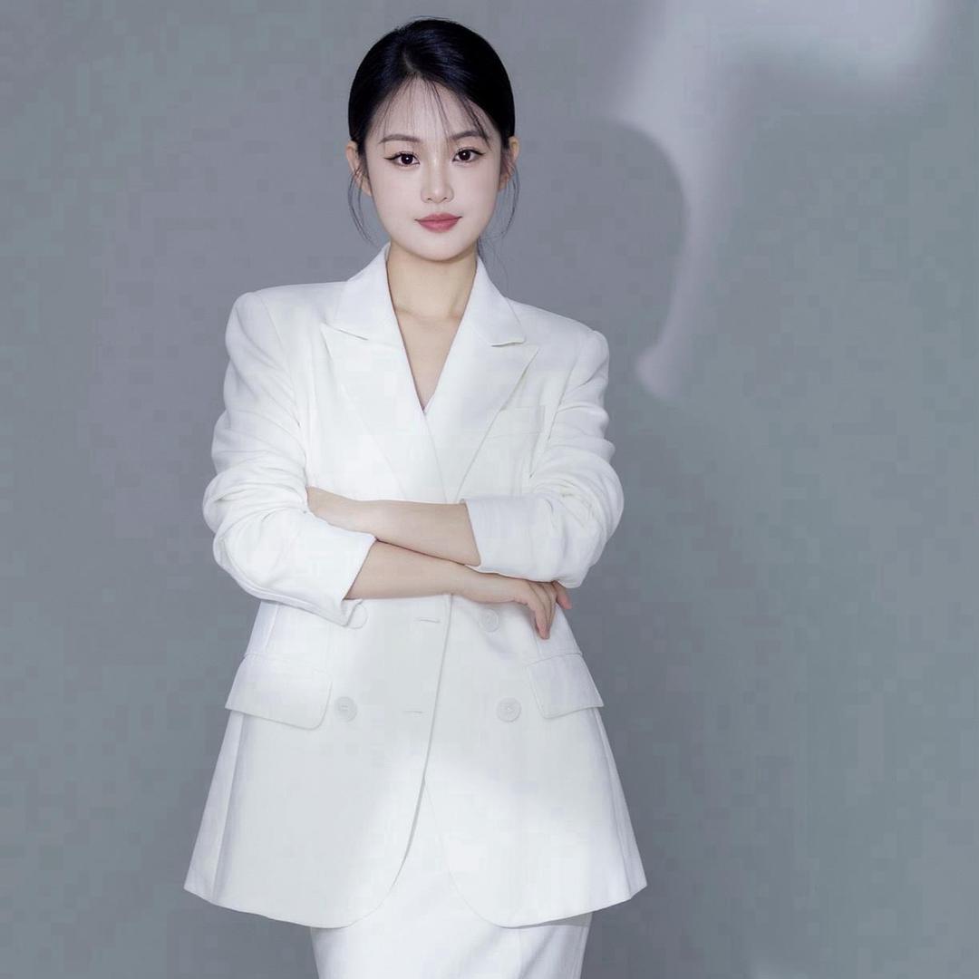 满满.美甲美睫