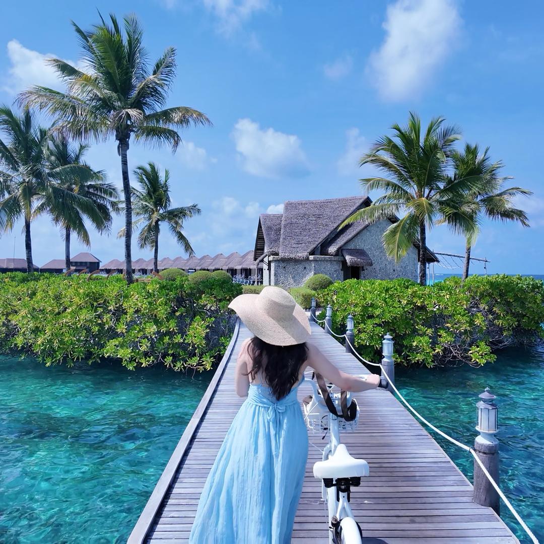 左左全球旅行