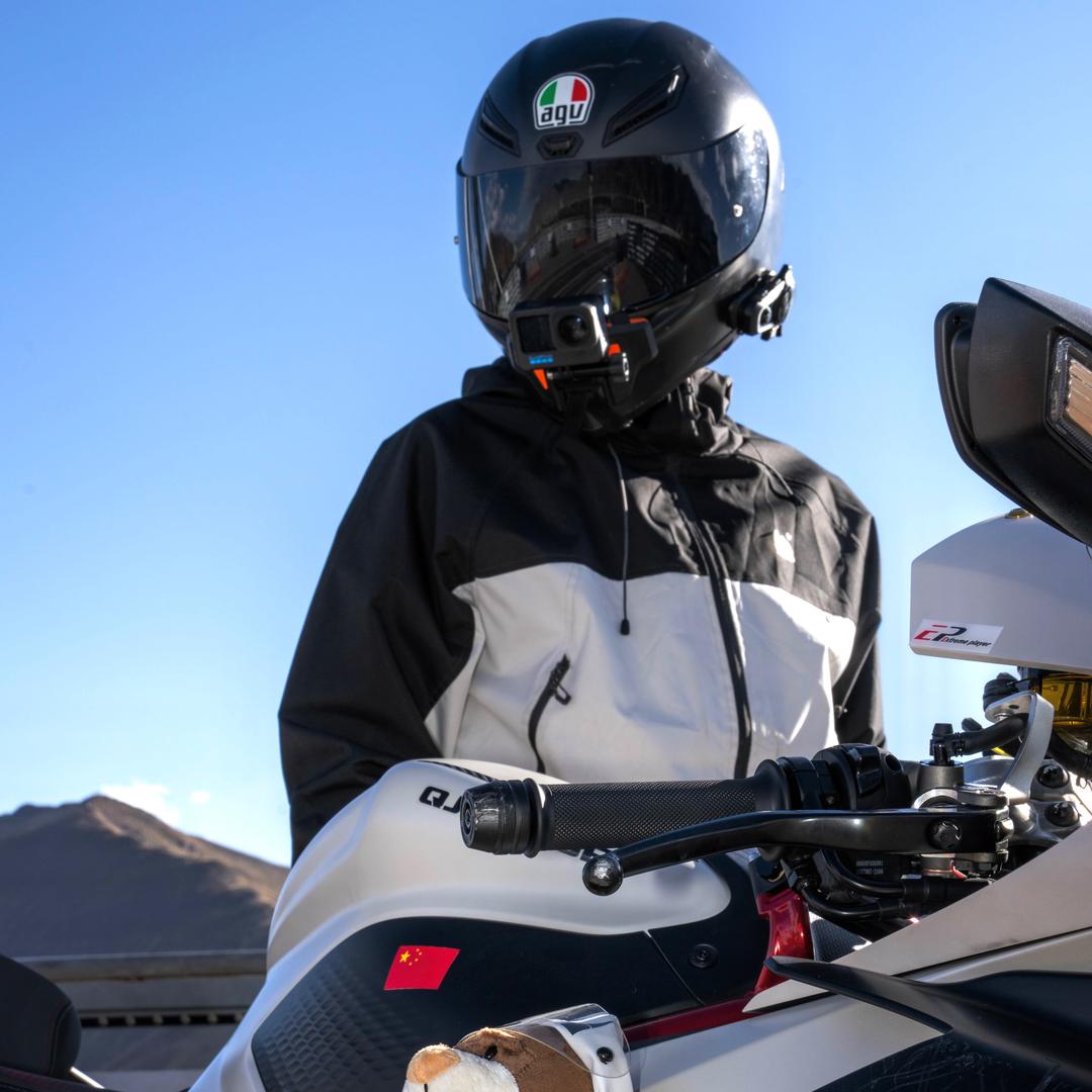 cc🏍️