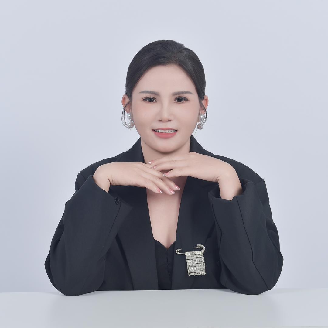 万宁肖肖眉型设计