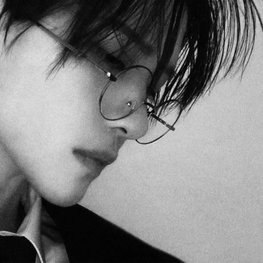 ￴￴￴ ￴  ￴￴￴