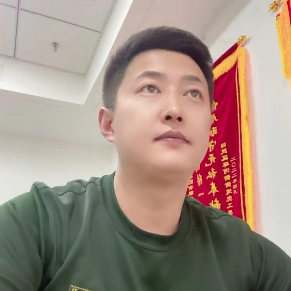 等待黎明的到来