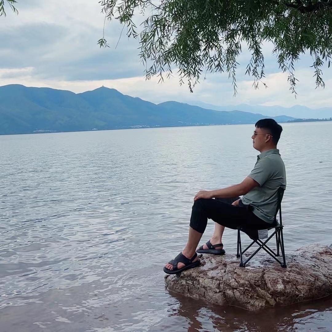 友鼎门业（彩钢瓦搭建）