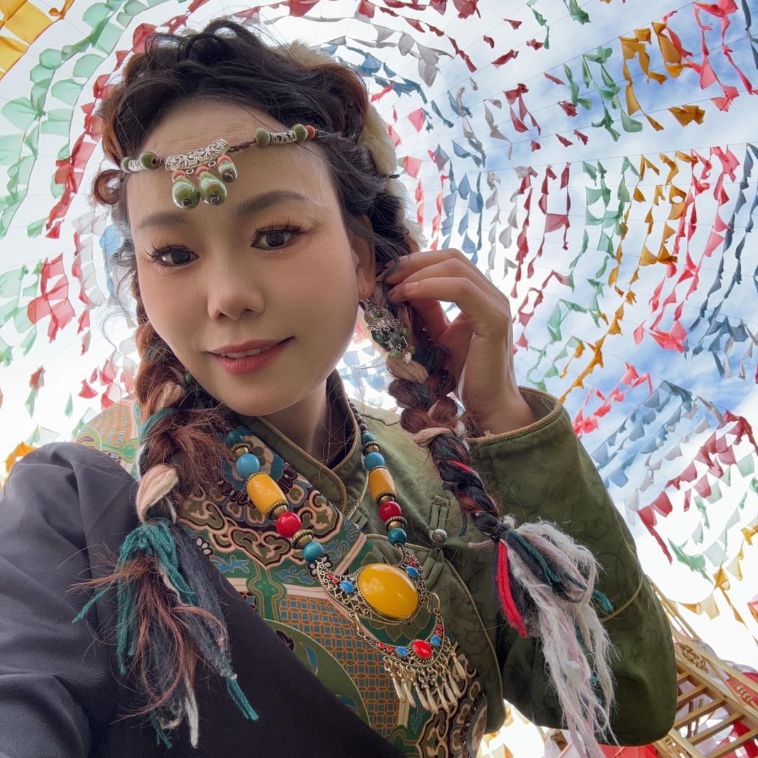 'ﻩ꧁࿆ั翠花✾࿆꧂
