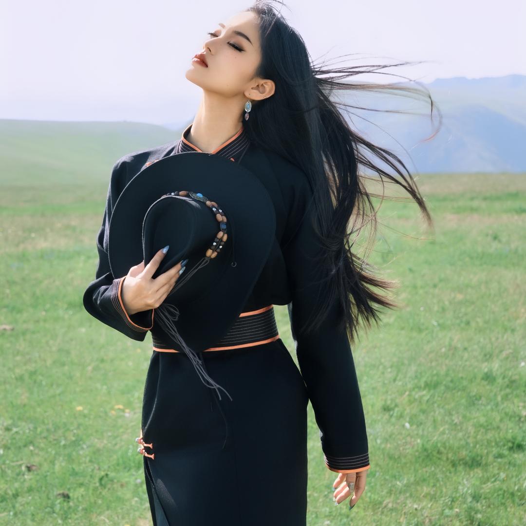 黄花旅拍签约化妆师张芳