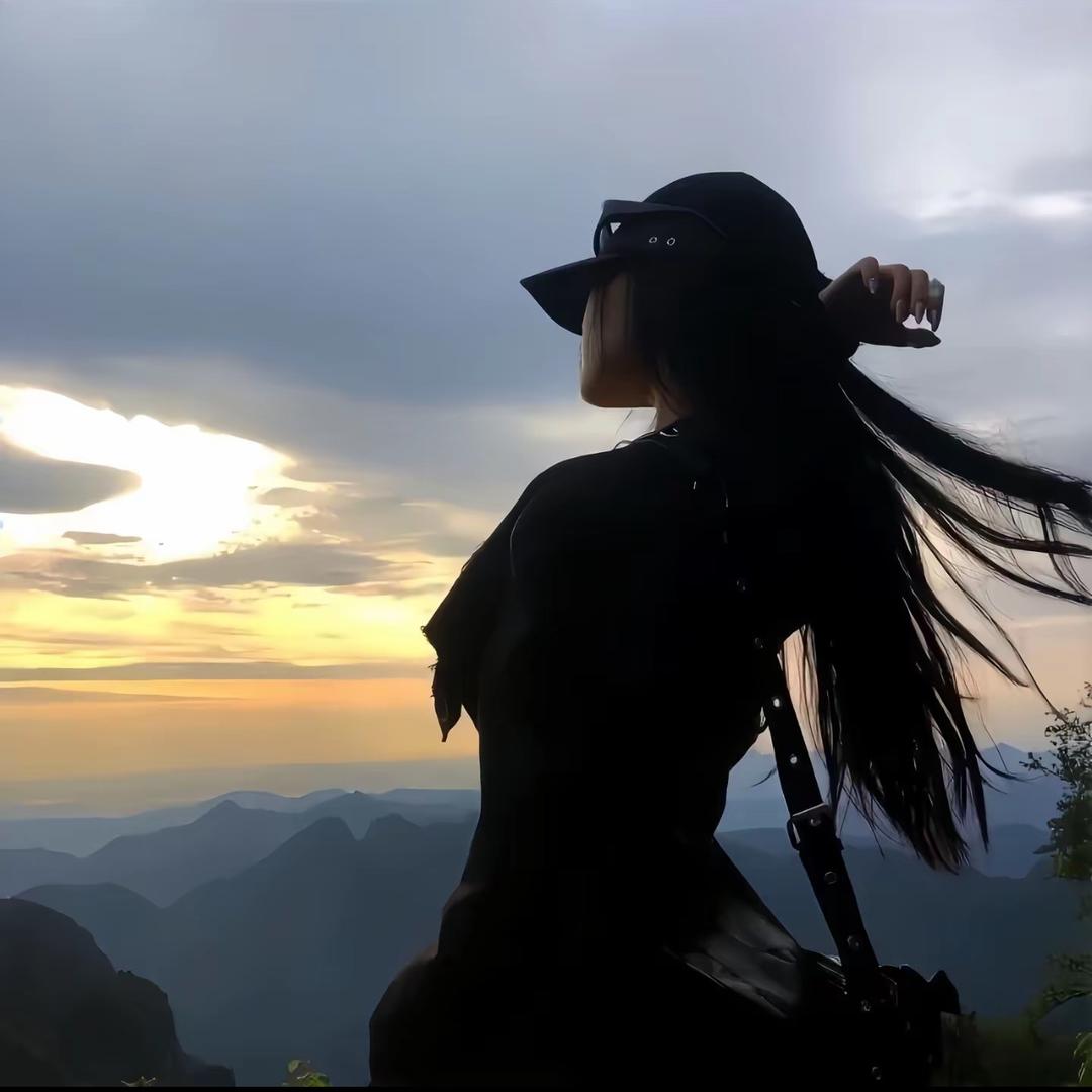萌小鑫.