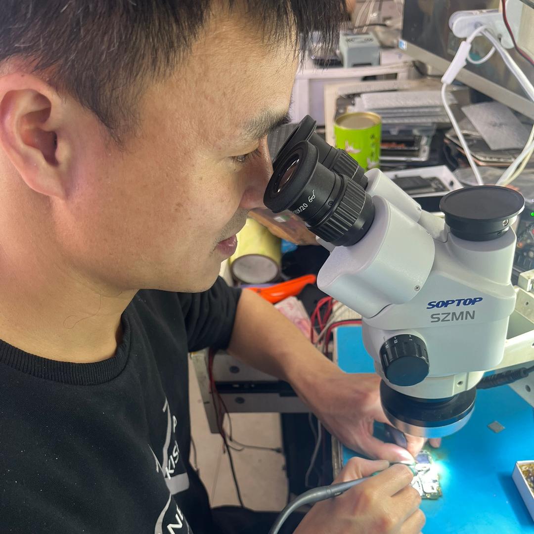 何坚手机维修（寄修）