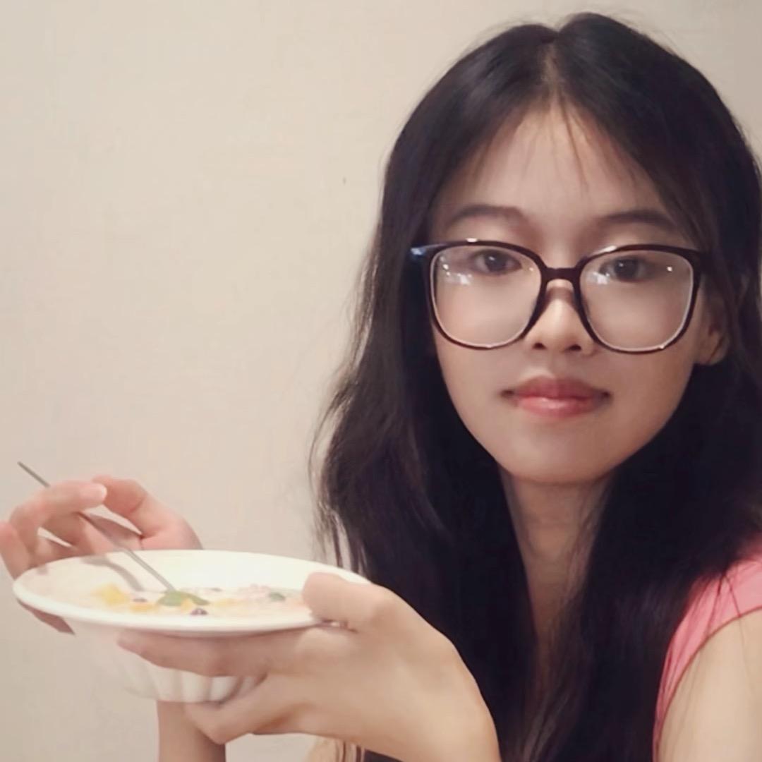 英英子