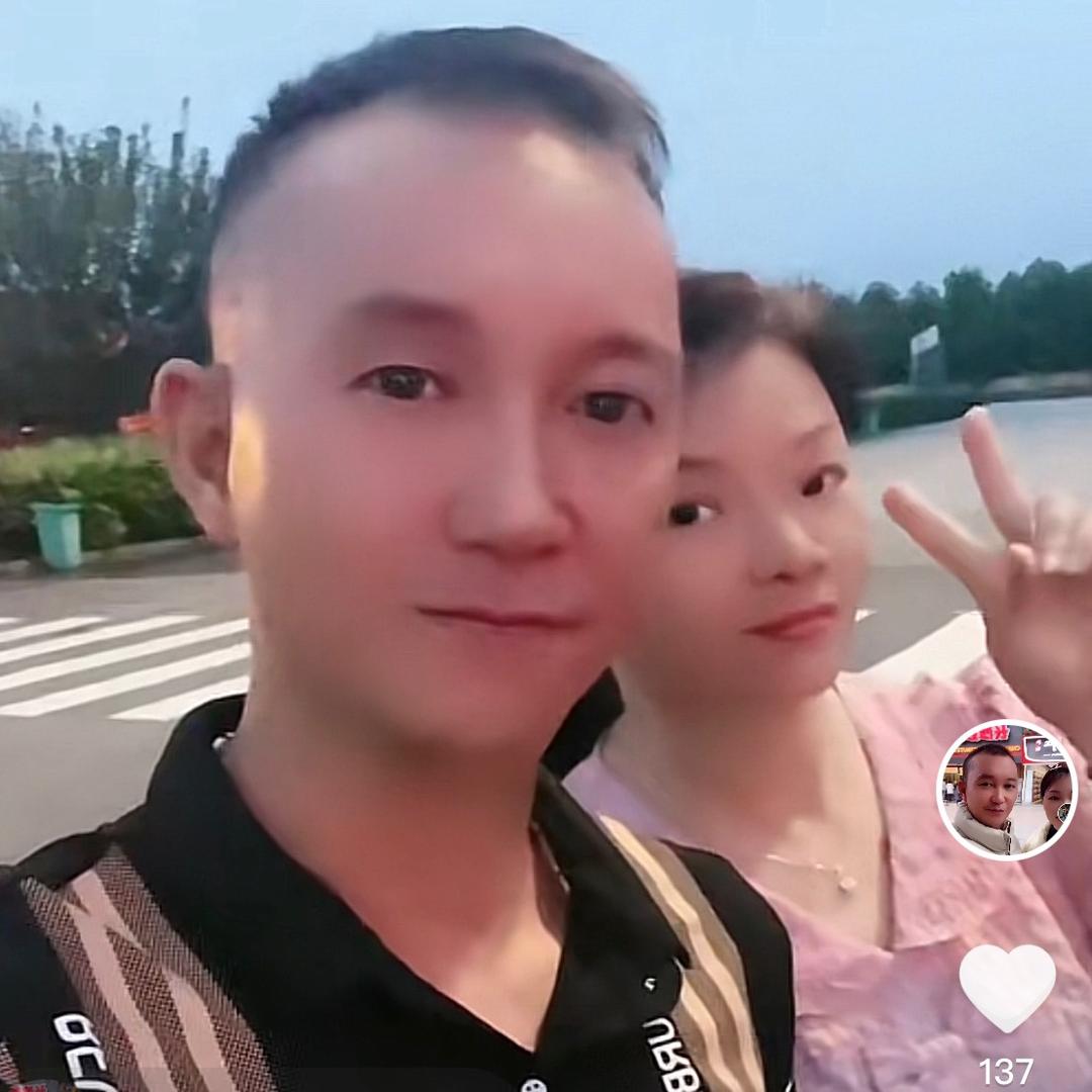 杜啦葳家具批发展哥