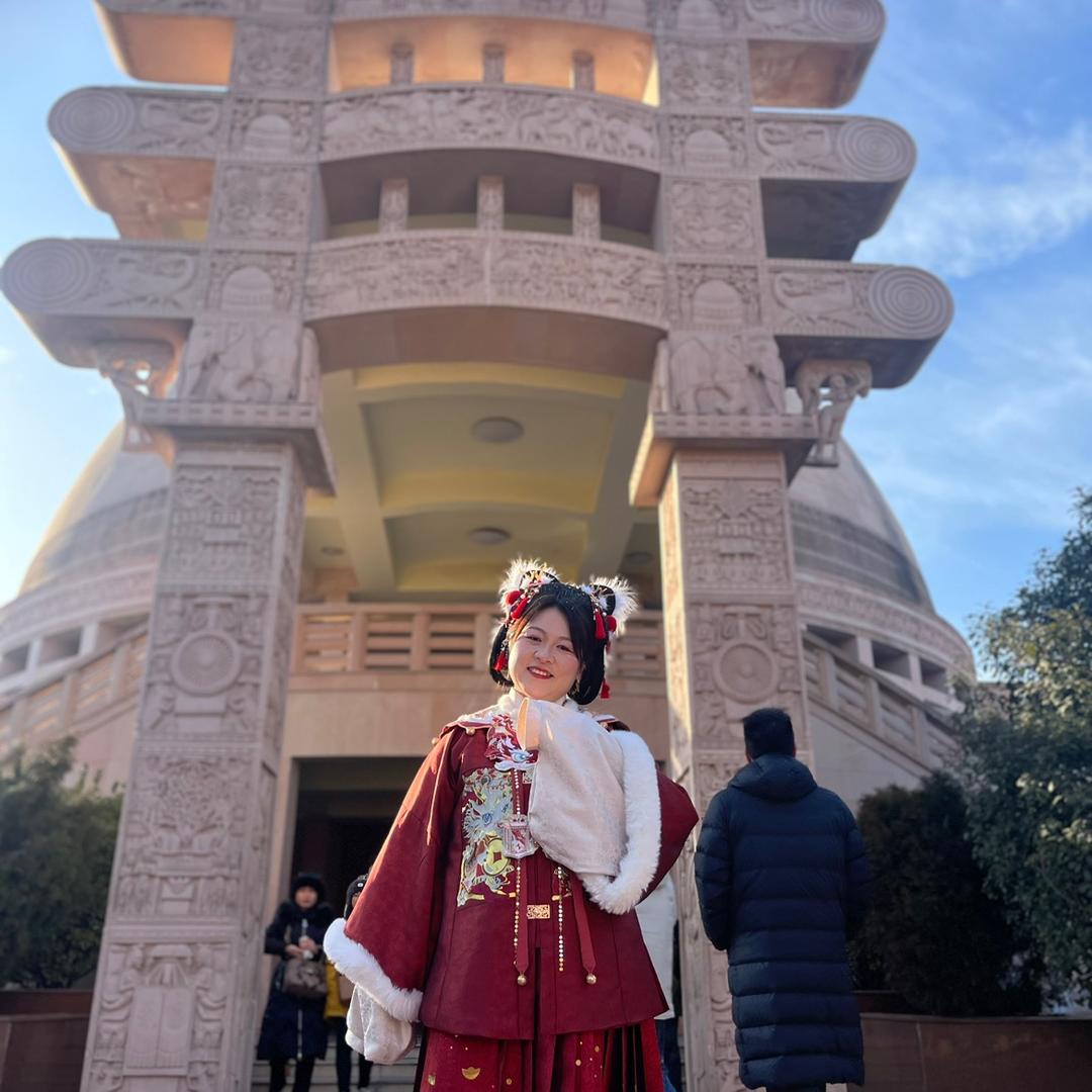 诗语在遛娃