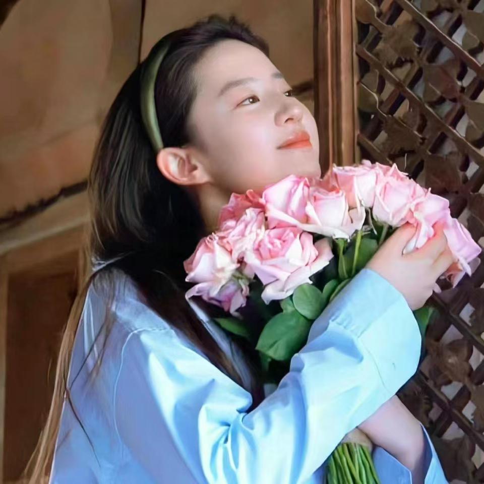 梅子吖