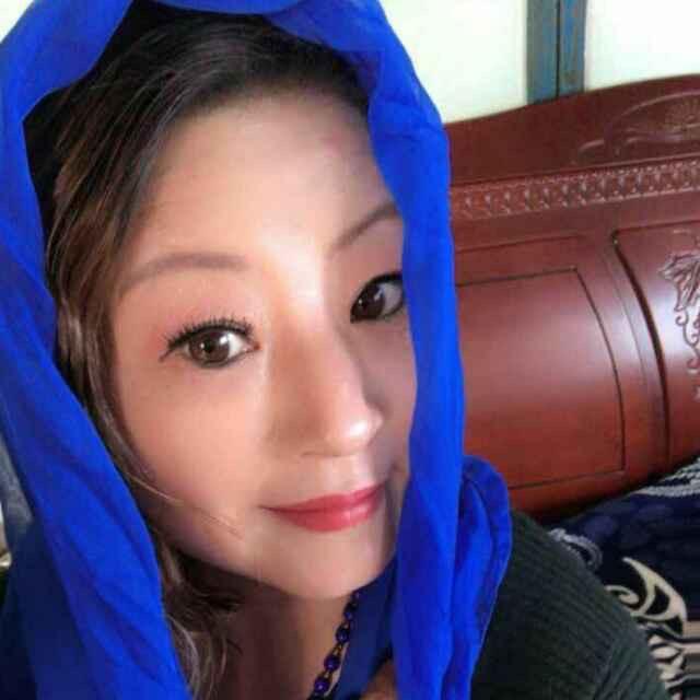 爱美的珍姐（冲1w粉）