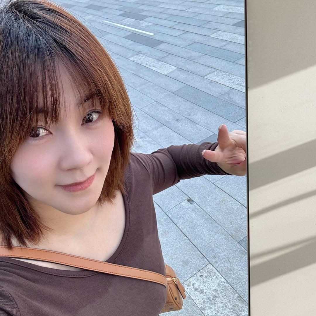 西安宜家荟聚CoCoDEZOM女装欣欣