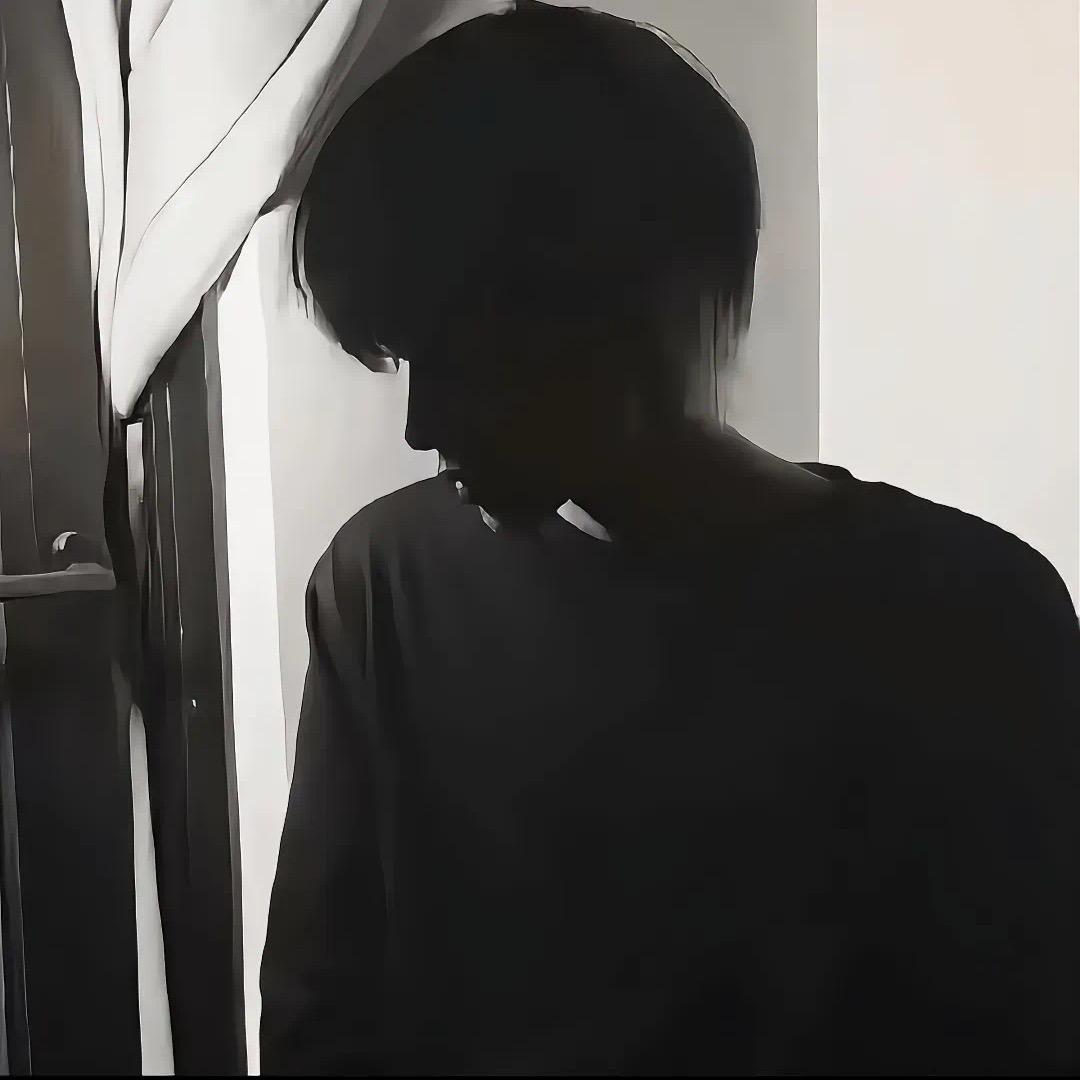 顾夕（艺术光信）