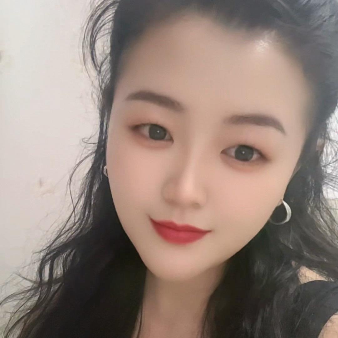 芸芸 ✨