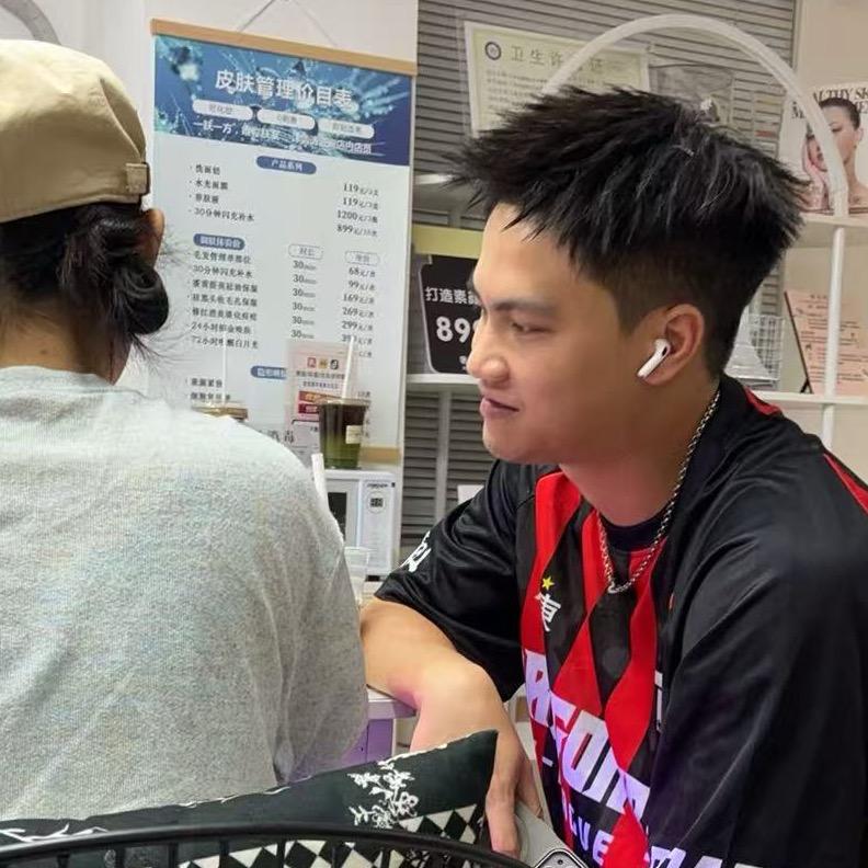 痛哥就是TOM