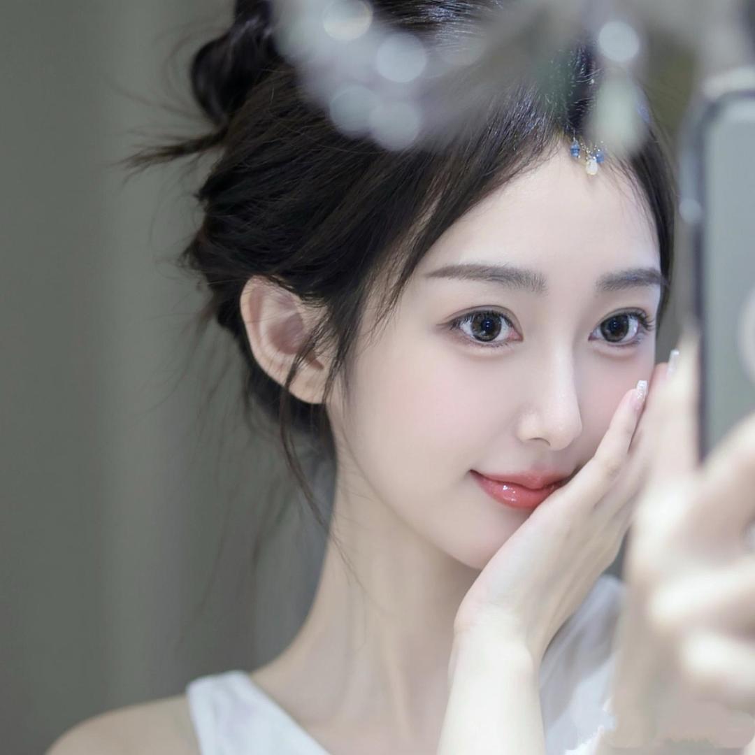 小妍同学