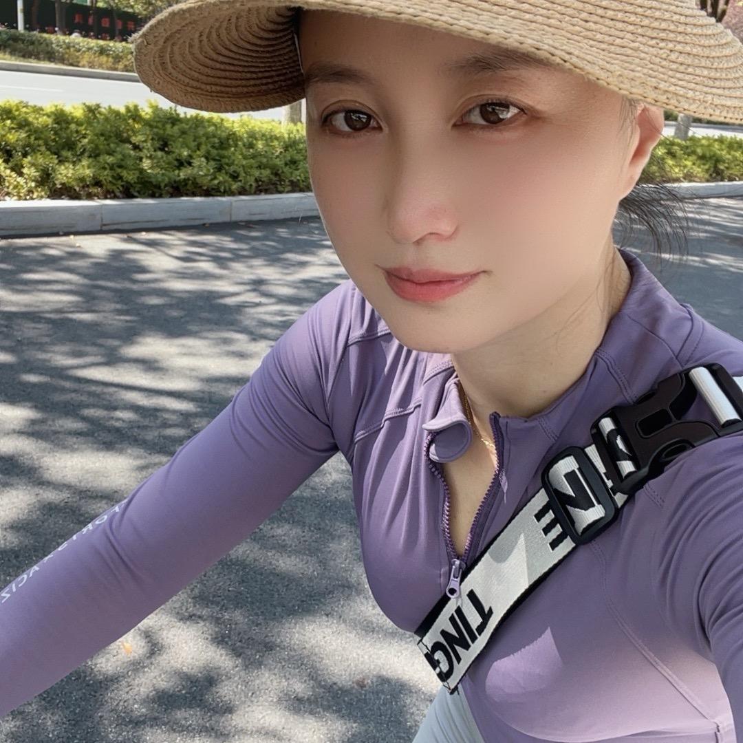 薇薇砂岩画工作室