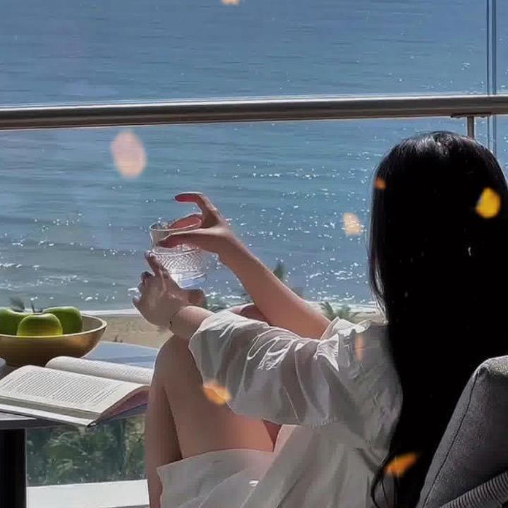 不吃草的牛马👧