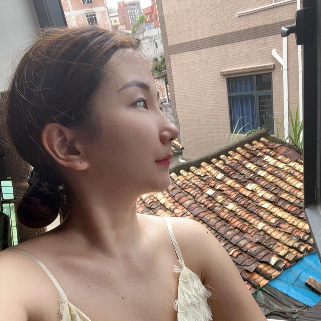 三三.