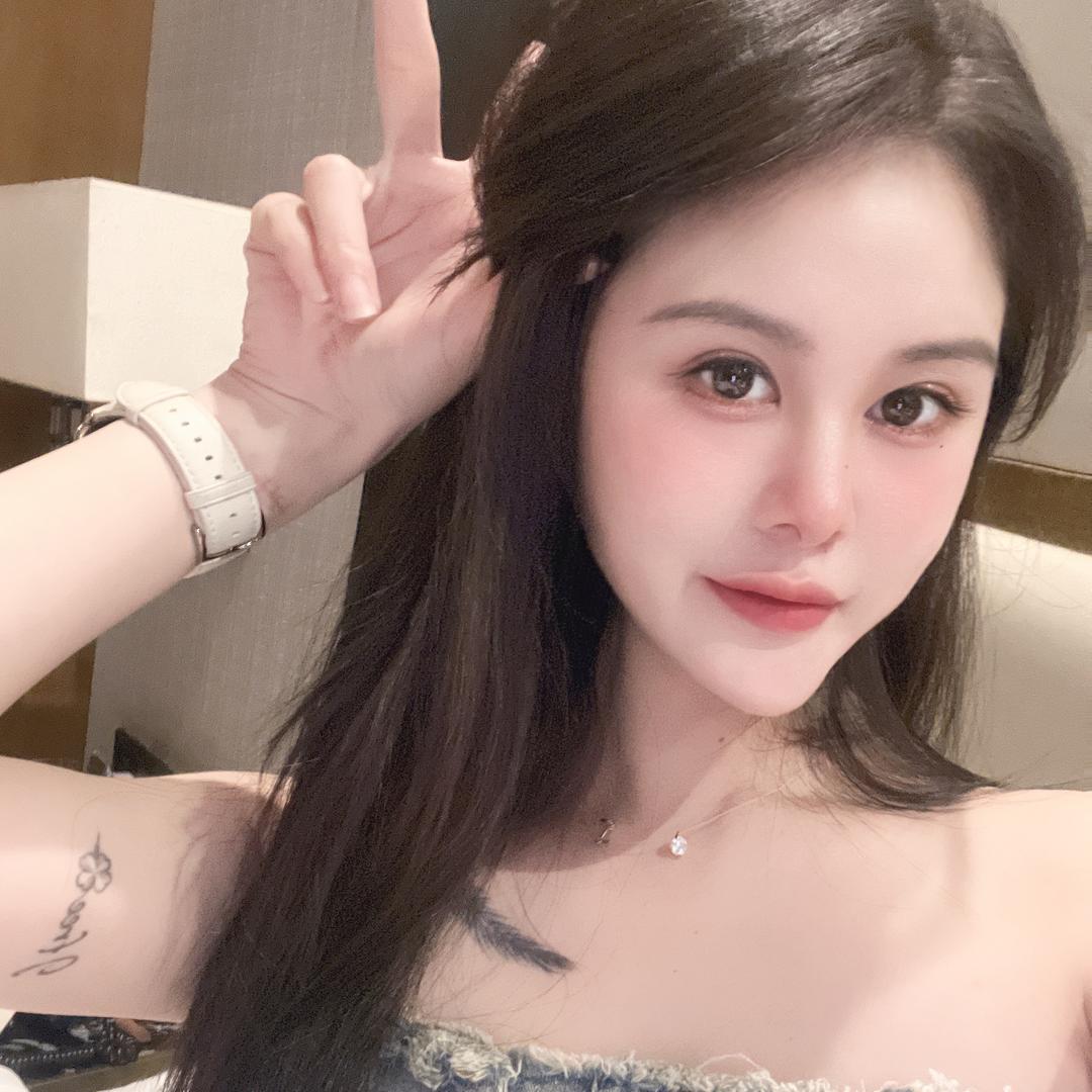 H u i .   Zi😘